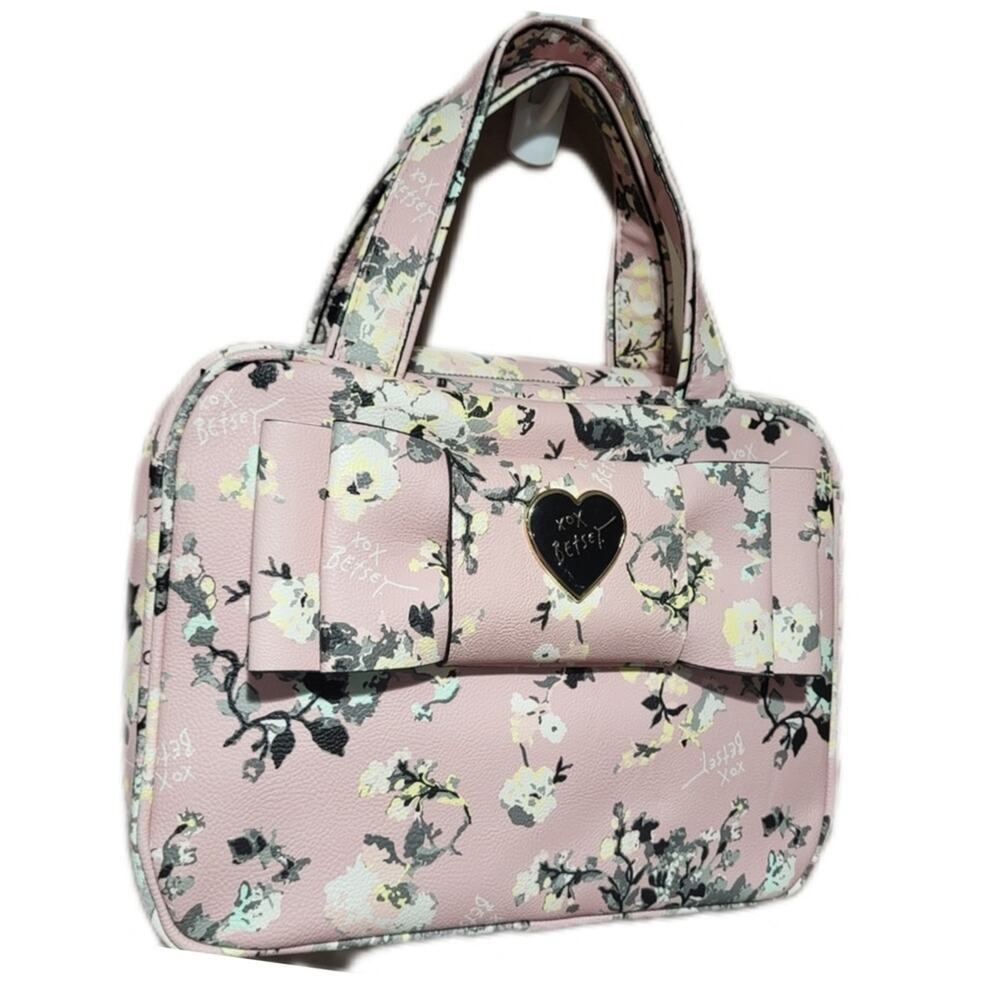 Betsey Johnson makeup travel bag scratch front tag flowers bow